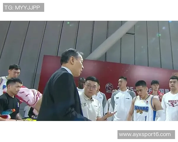 解说:北京队五大核心球员提升攻防水平展现强大实力 解说:北京队五大核心球员提升攻防水平展现强大实力