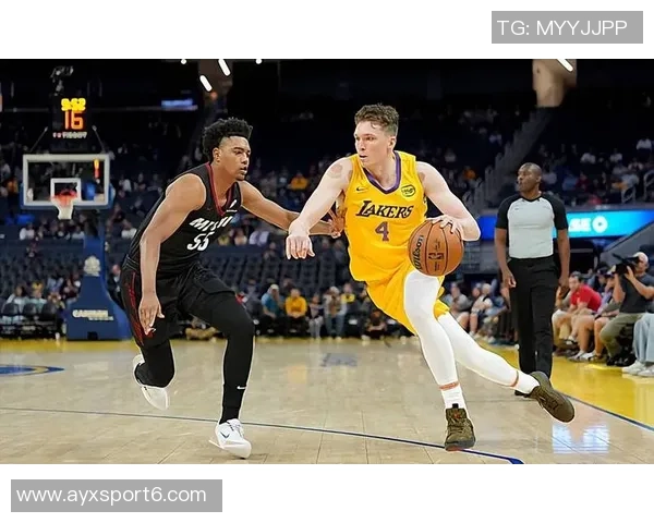 湖人队宣布召回克内克特与阿杜蒂耶罗加强阵容深度