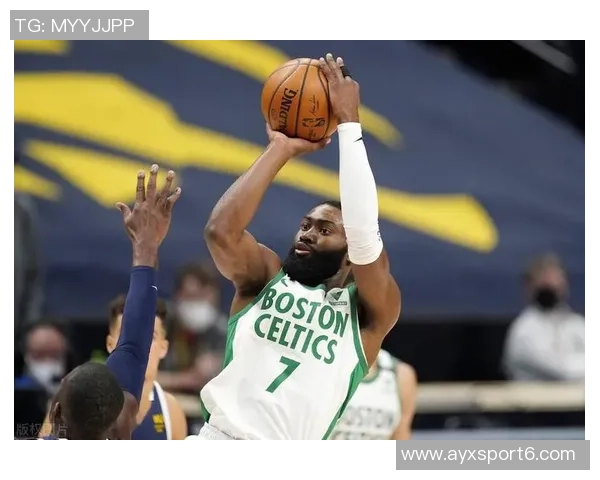 杰伦布朗本赛季表现惊艳场均293分63篮板5助攻创生涯新高