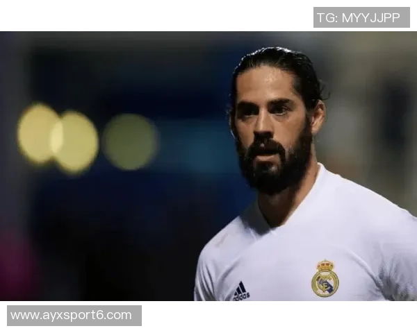 前裁判揭示在伯纳乌执法的风险与挑战引发广泛关注